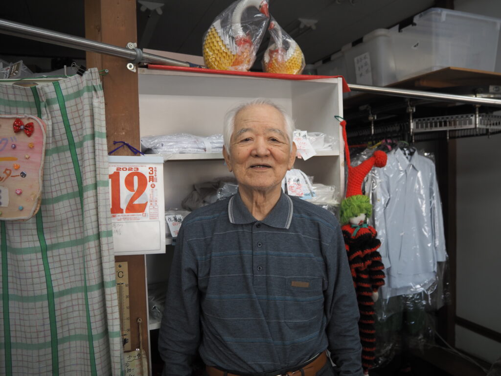 田中勝利さんが笑っている写真